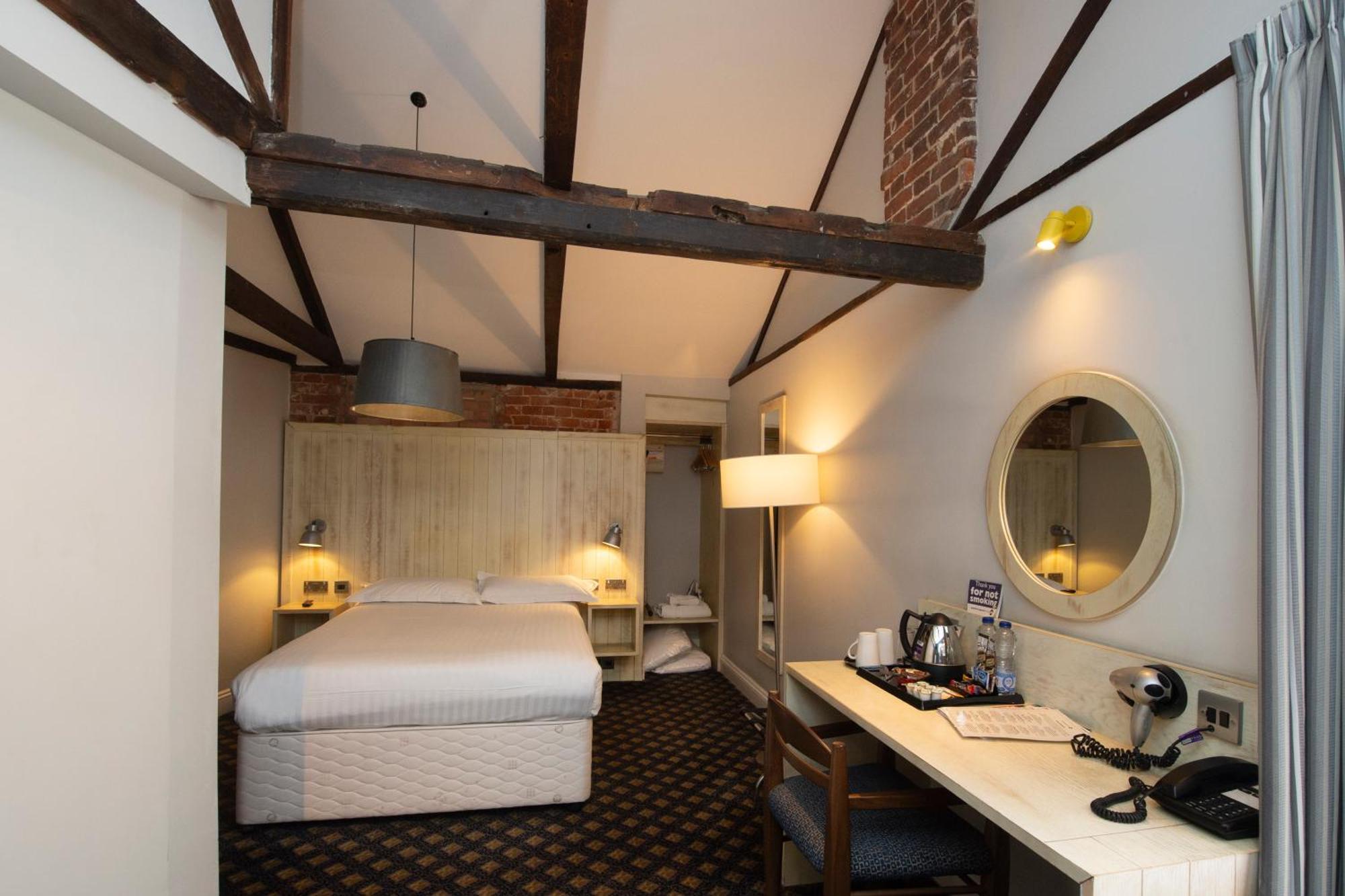 The King'S Head Hotel Wetherspoon Beccles Luaran gambar