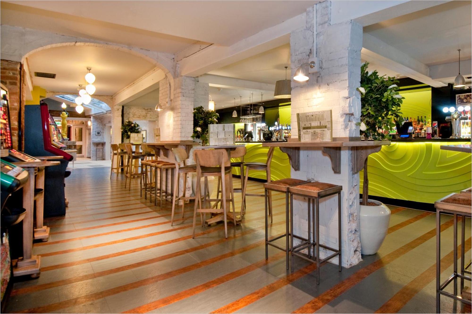 The King'S Head Hotel Wetherspoon Beccles Luaran gambar