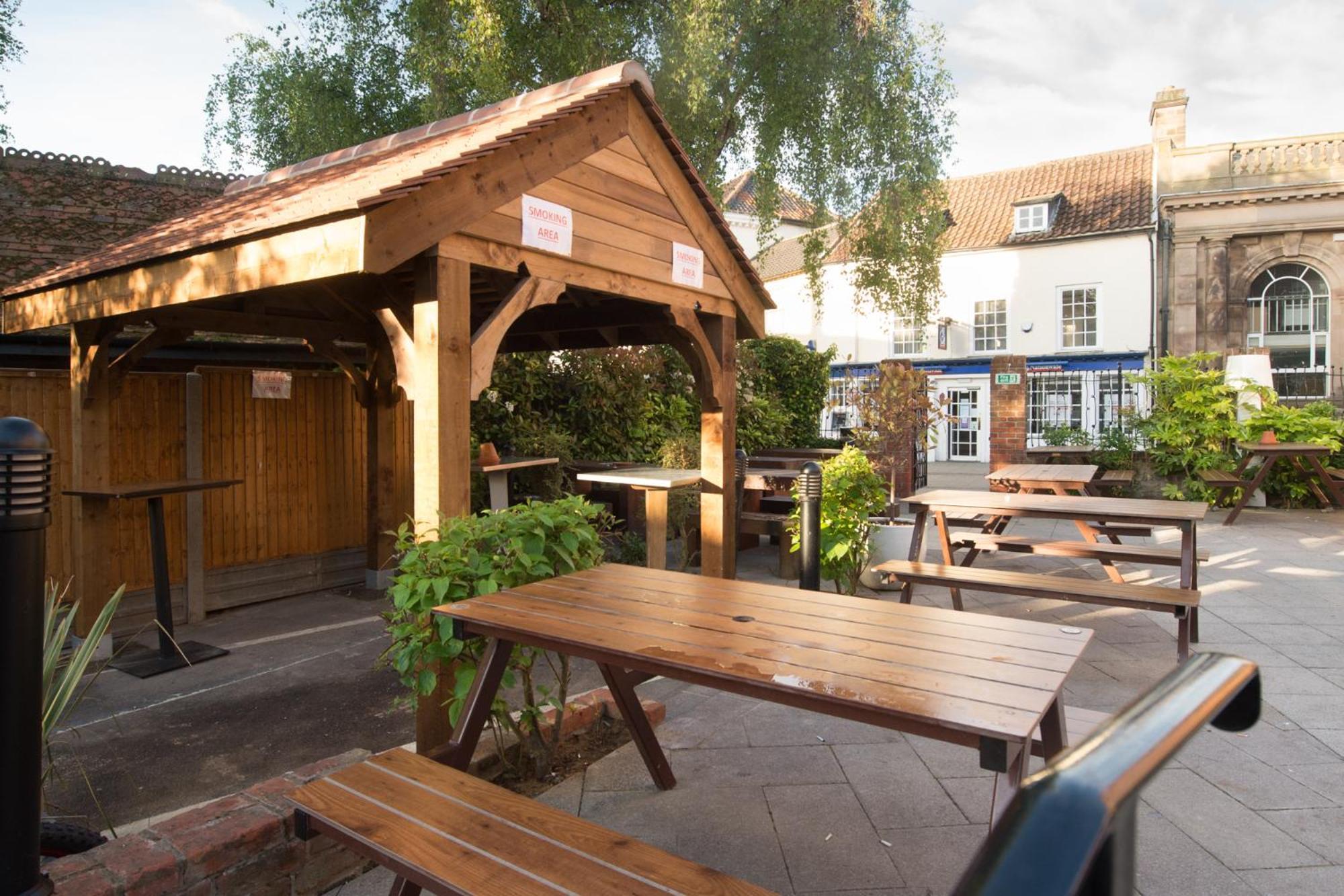 The King'S Head Hotel Wetherspoon Beccles Luaran gambar