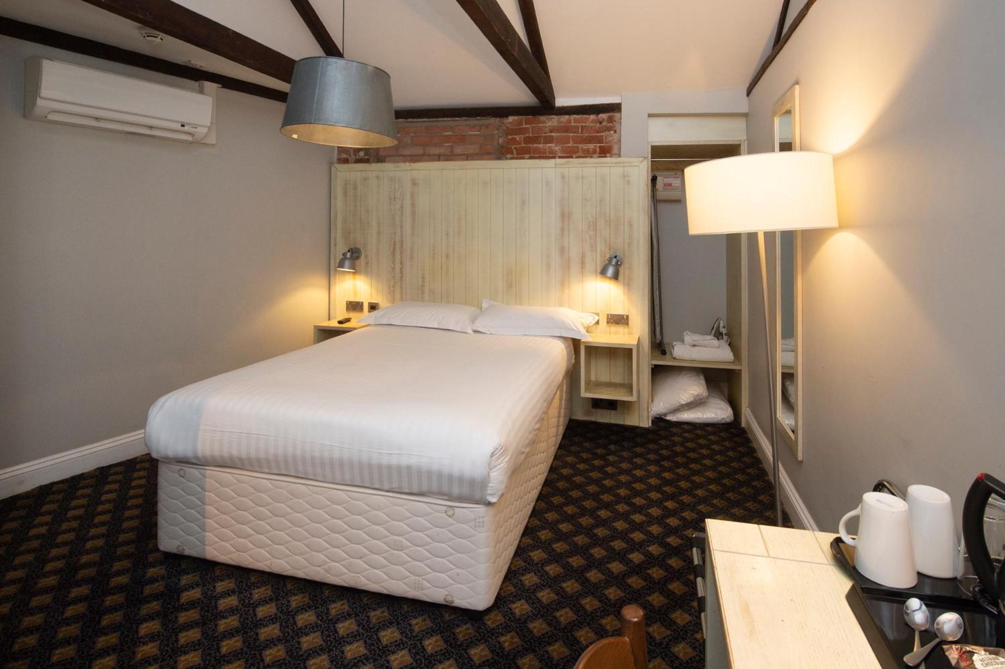 The King'S Head Hotel Wetherspoon Beccles Luaran gambar