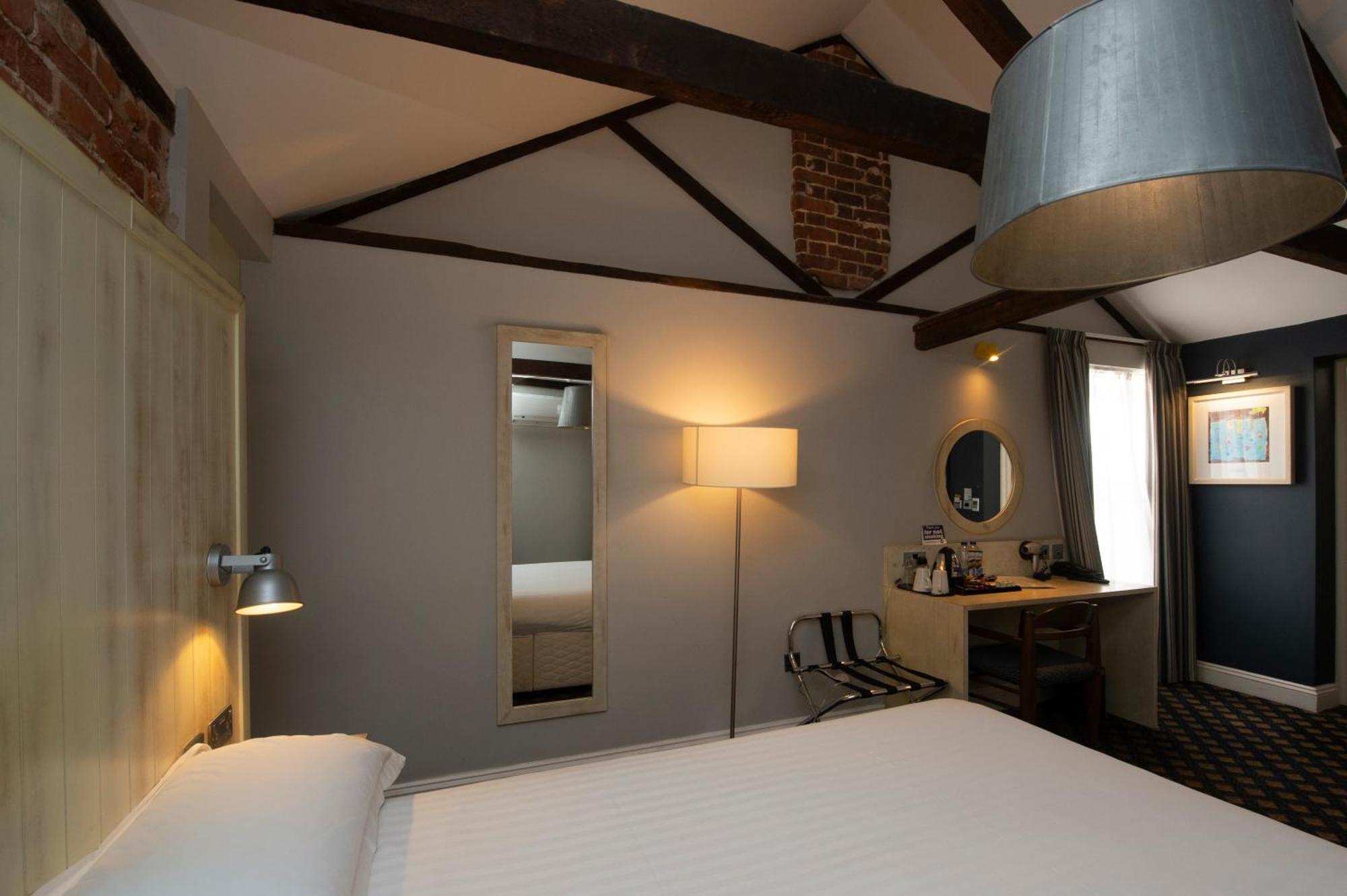 The King'S Head Hotel Wetherspoon Beccles Luaran gambar