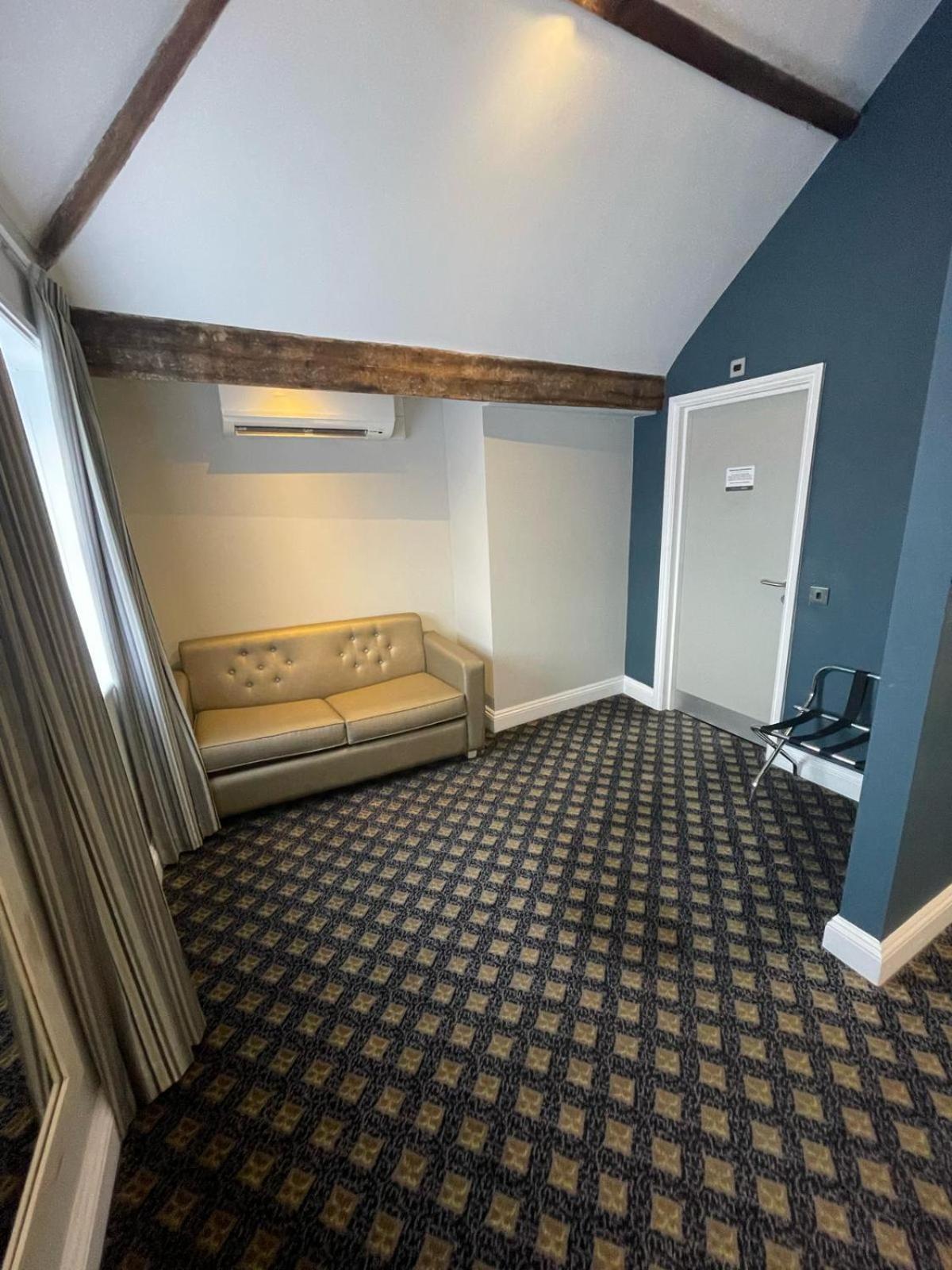 The King'S Head Hotel Wetherspoon Beccles Luaran gambar